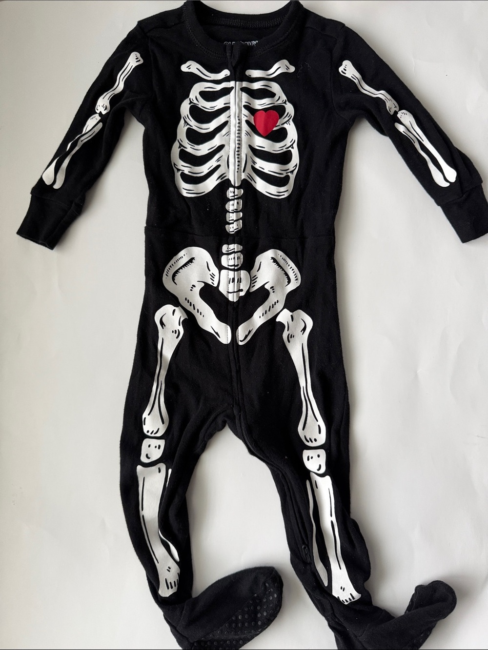 Old Navy Kids Black Skeleton One-Piece Pajamas size 12 to 18 months